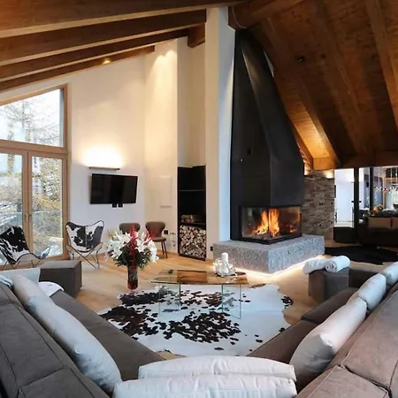 Beautiful Contemporary Mountain Feriehus *