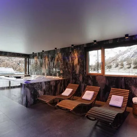 Beautiful Contemporary Mountain *